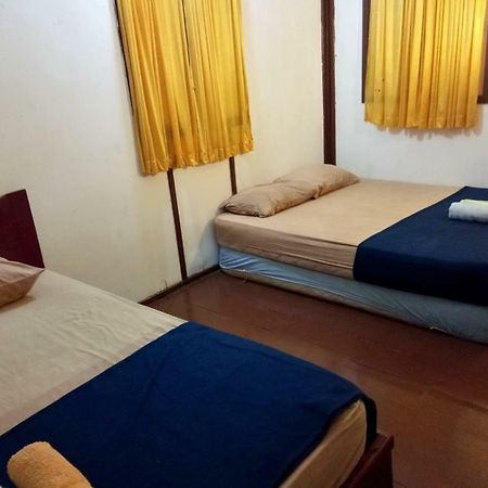 Marina Bay Resort & Restaurant Kampung Genting Экстерьер фото
