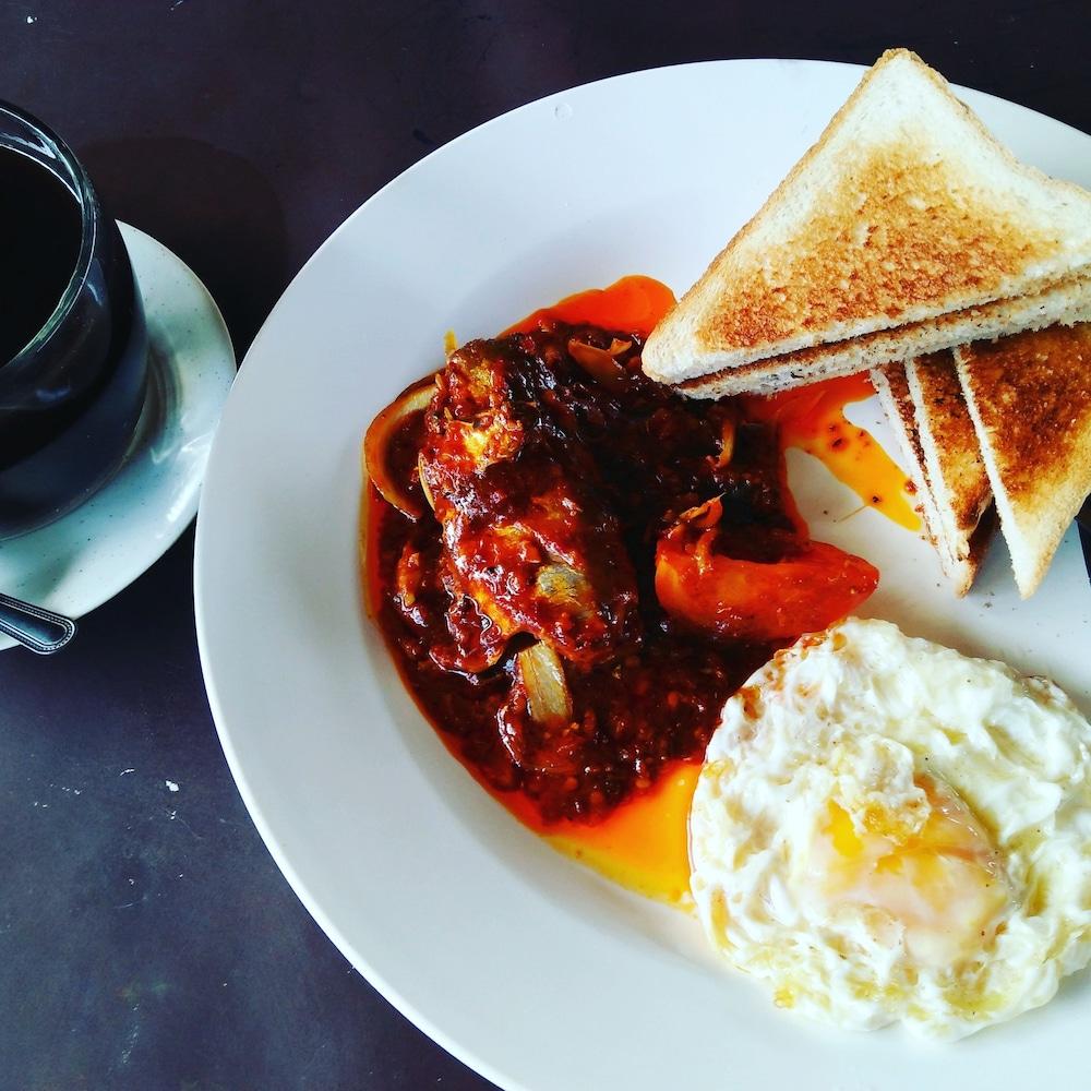 Marina Bay Resort & Restaurant Kampung Genting Экстерьер фото