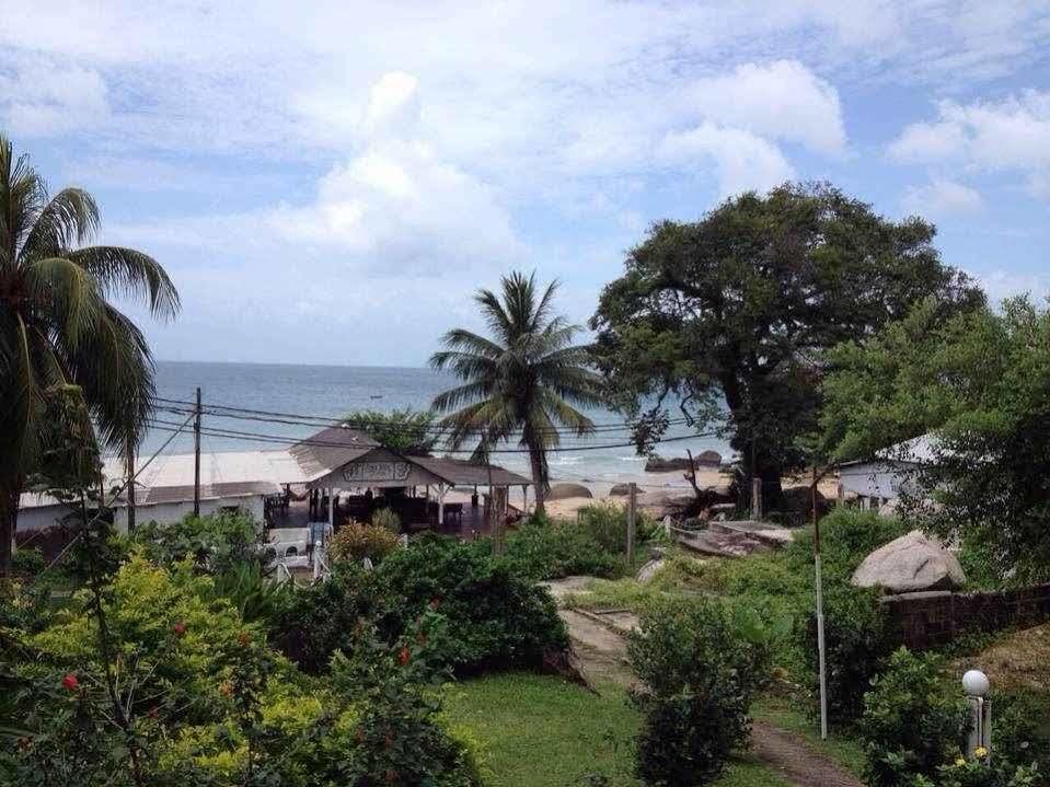 Marina Bay Resort & Restaurant Kampung Genting Экстерьер фото