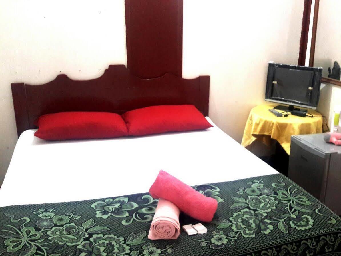 Marina Bay Resort & Restaurant Kampung Genting Экстерьер фото